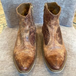 Ankle boots, size 7.5, genuine distressed leather.  Diba True brand.